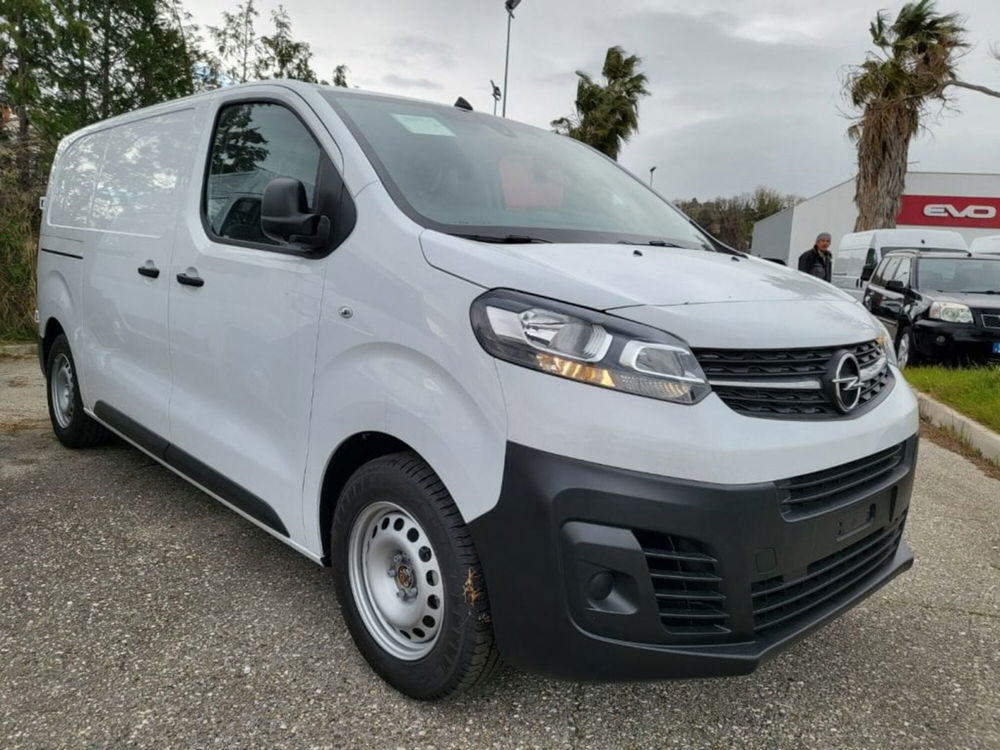 Opel Vivaro Furgone nuova a Foggia (2)