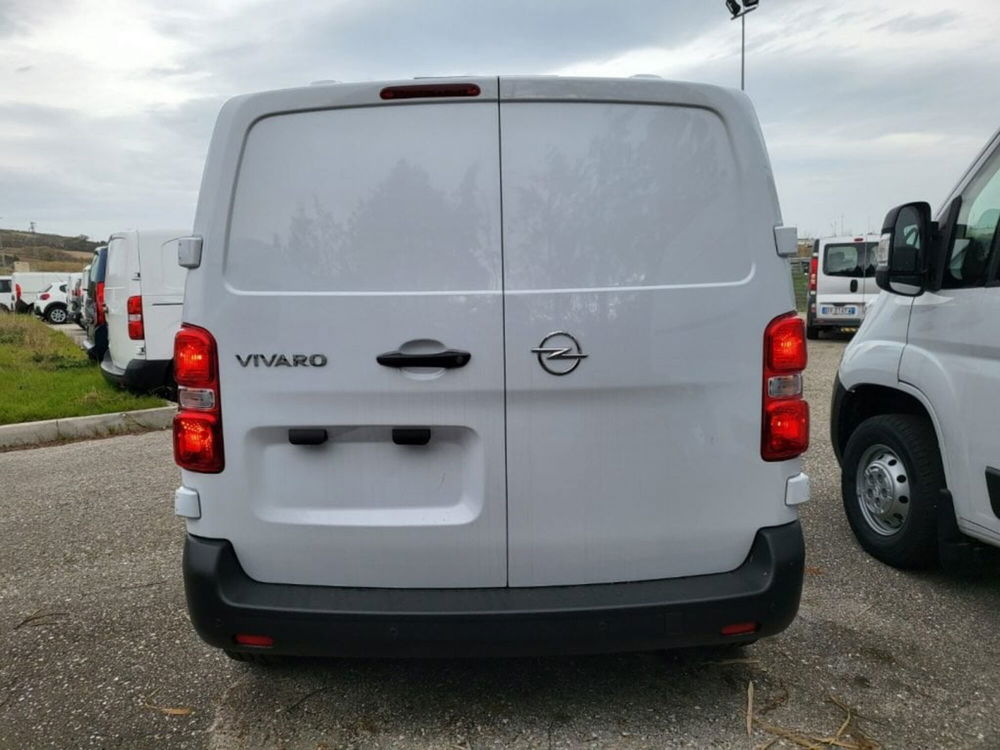 Opel Vivaro Furgone nuova a Foggia (6)