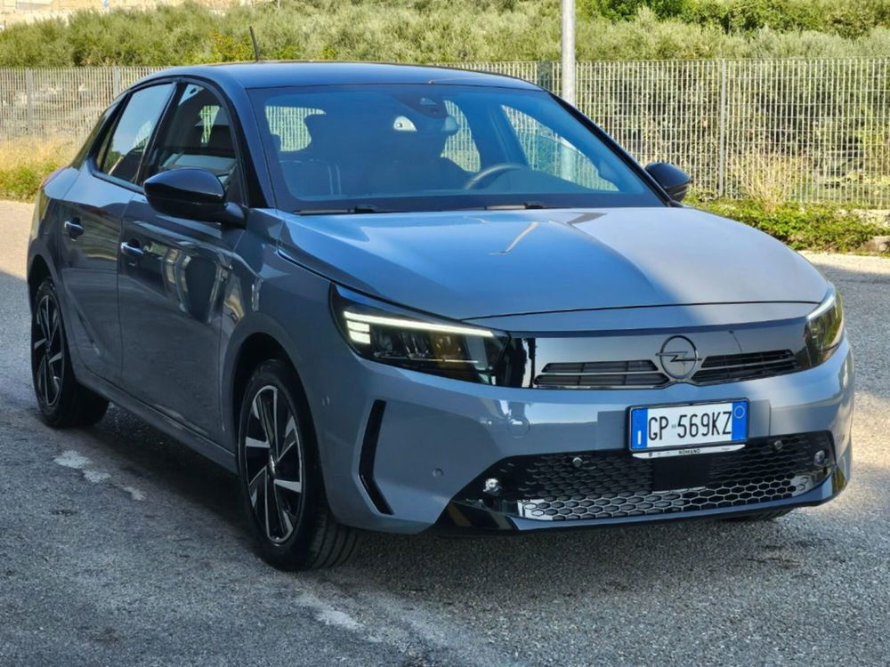 Opel Corsa nuova a Foggia (7)