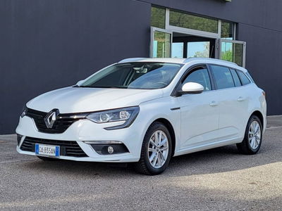 Renault M&eacute;gane Sporter Blue dCi 95 CV Business del 2020 usata a Foggia