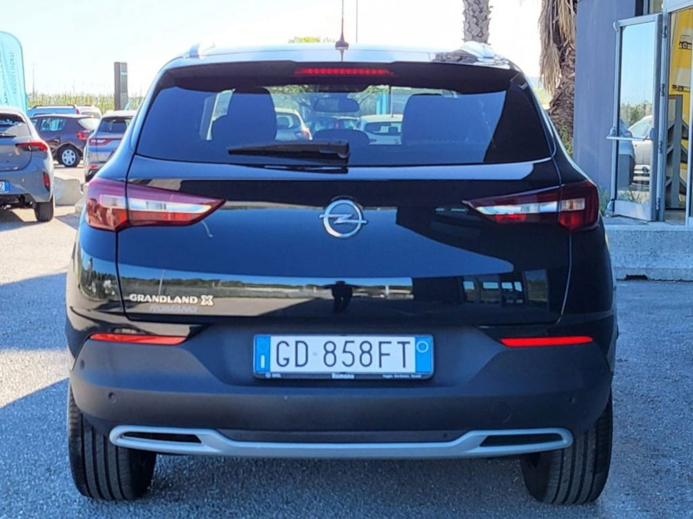 Opel Grandland X 1.5 diesel Ecotec Start&Stop Elegance  del 2021 usata a Foggia (4)