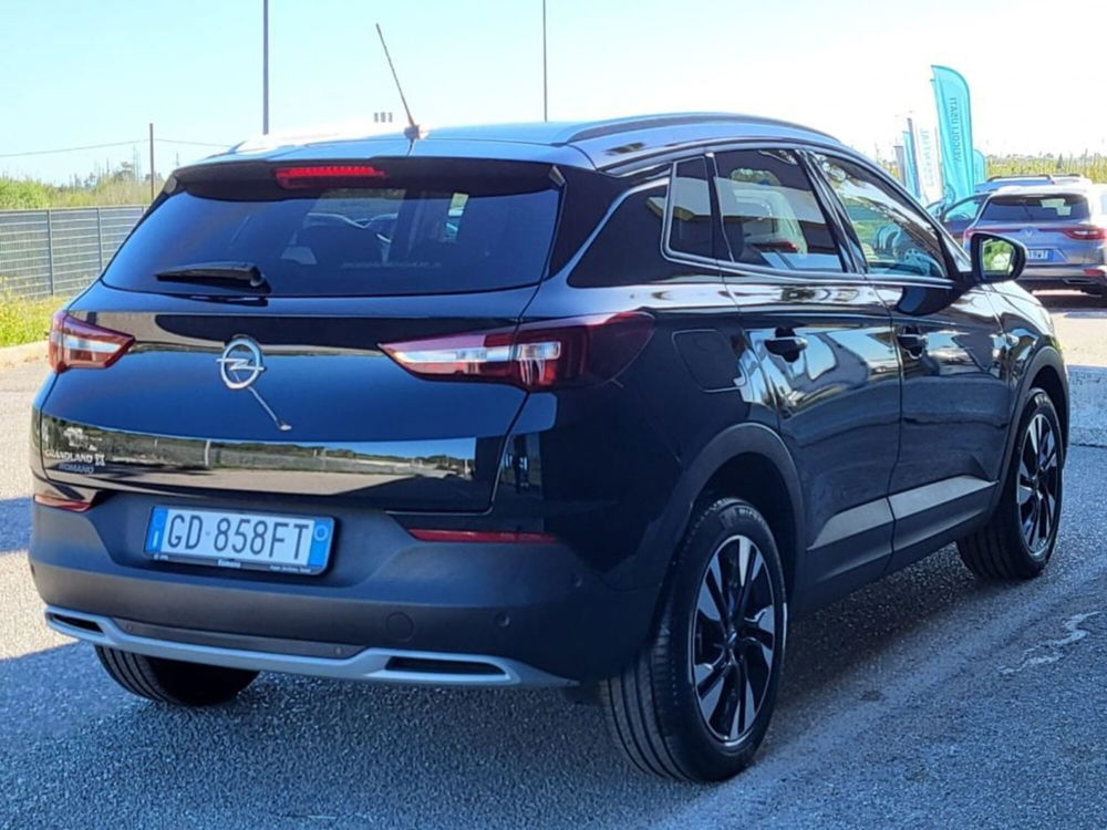 Opel Grandland X 1.5 diesel Ecotec Start&Stop Elegance  del 2021 usata a Foggia (5)