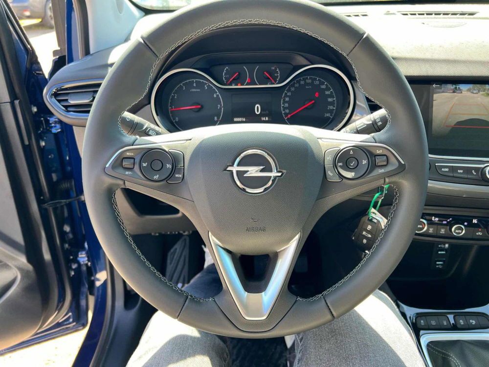 Opel Crossland nuova a Foggia (19)