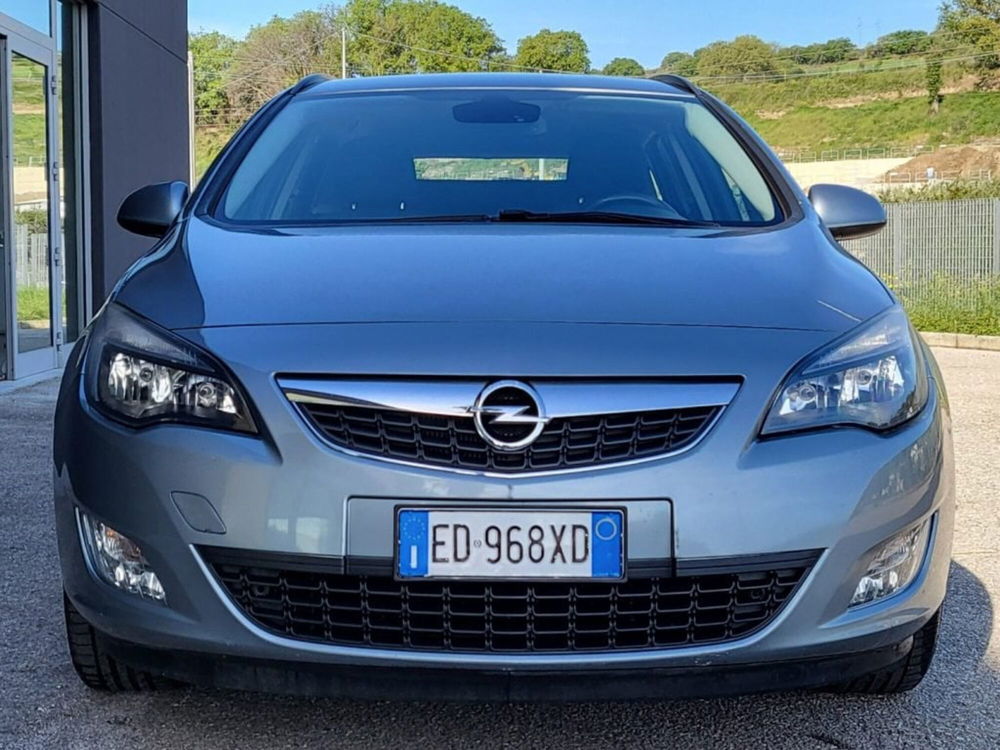 Opel Astra Station Wagon usata a Foggia (7)