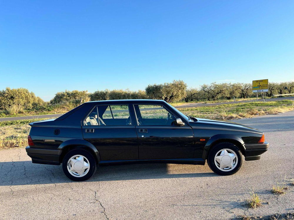 Alfa Romeo 75 usata a Foggia (11)