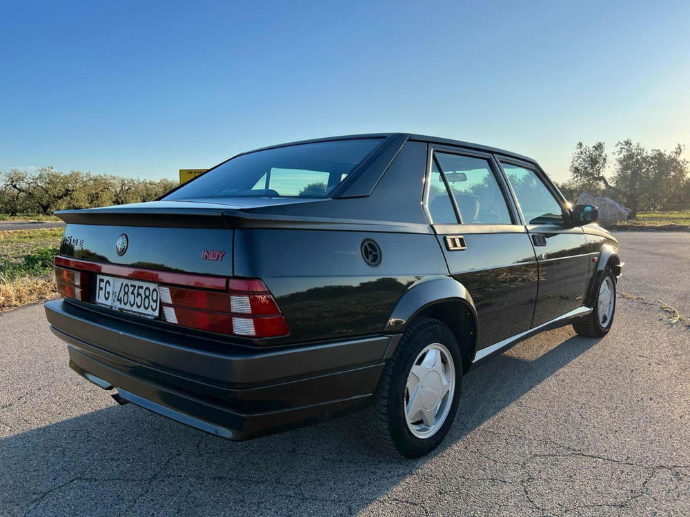 Alfa Romeo 75 usata a Foggia (5)