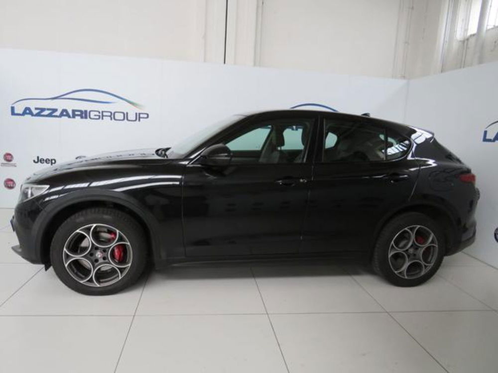 Alfa Romeo Stelvio usata a Lodi (3)