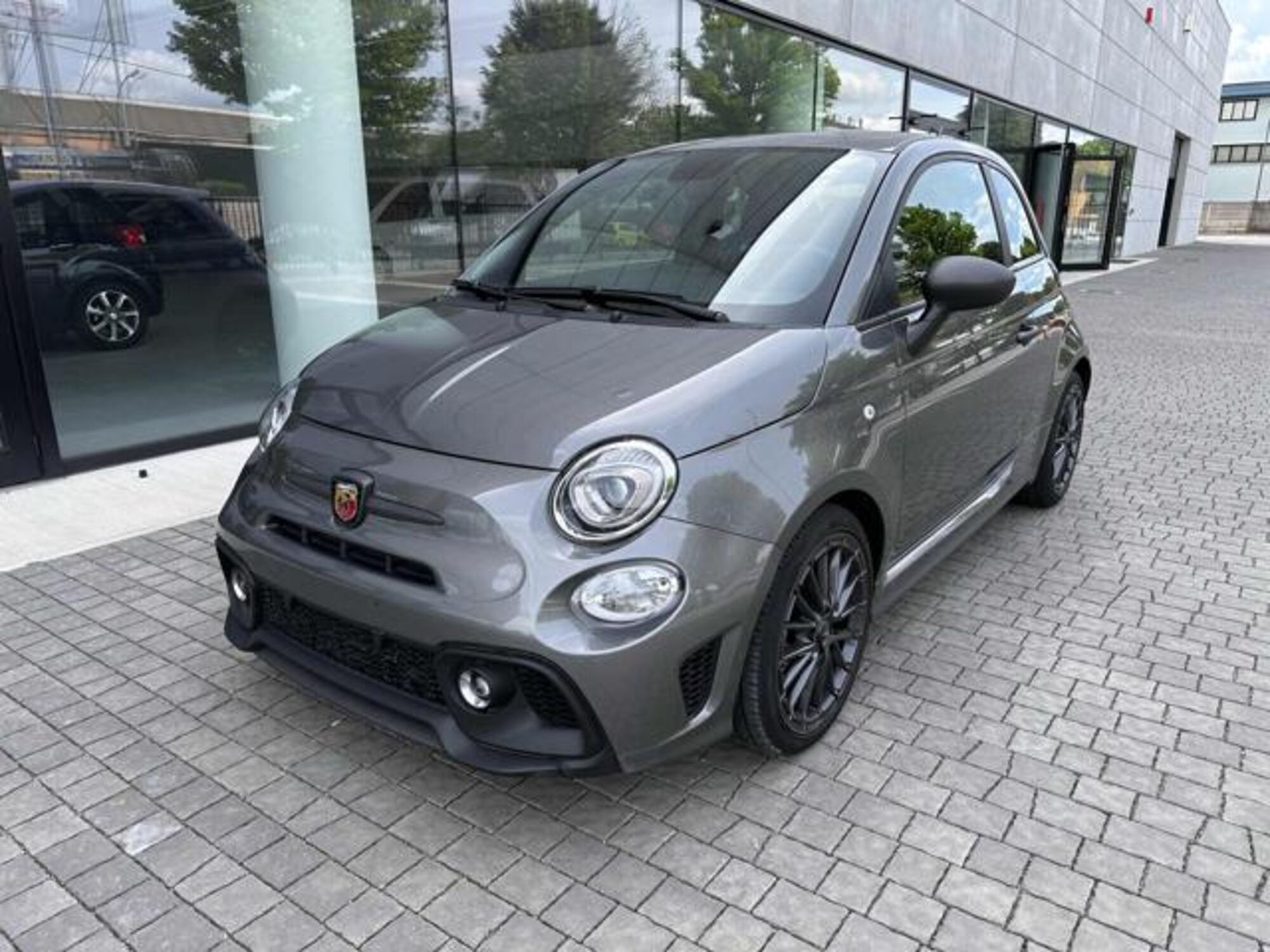 Abarth 595 595 1.4 Turbo T-Jet 165 CV  del 2023 usata a Padova