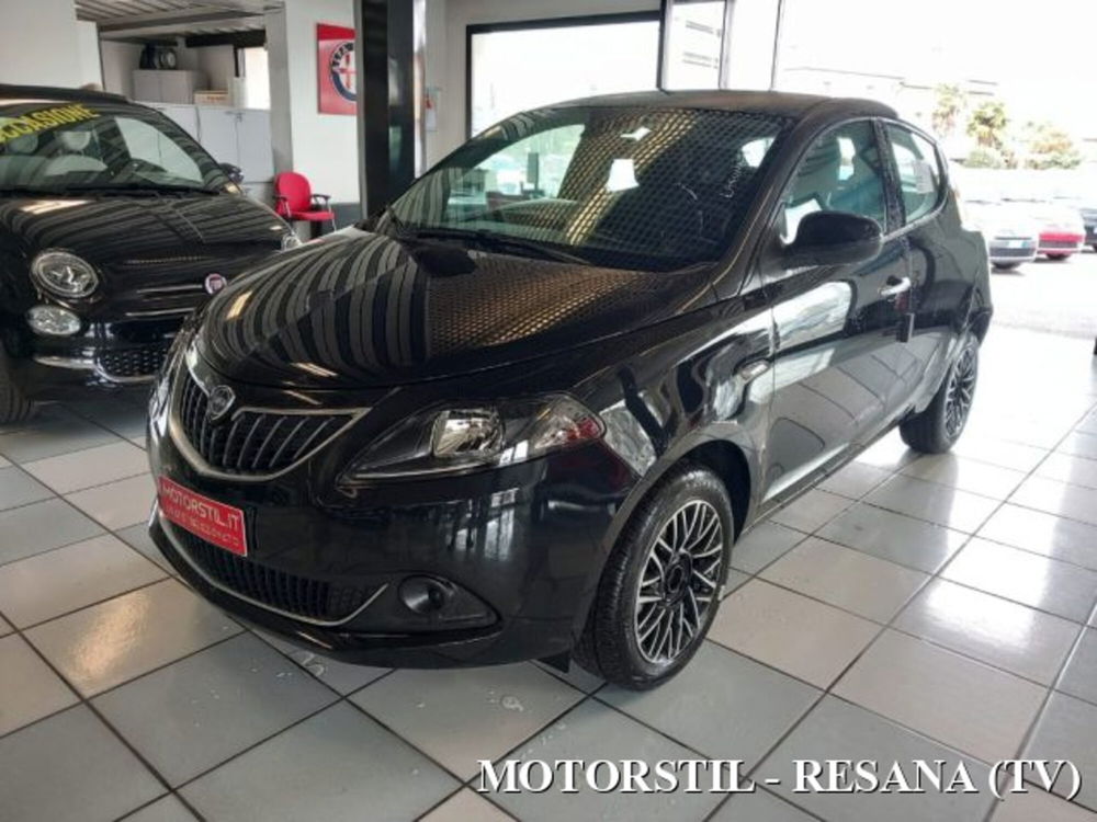 Lancia Ypsilon nuova a Treviso (2)