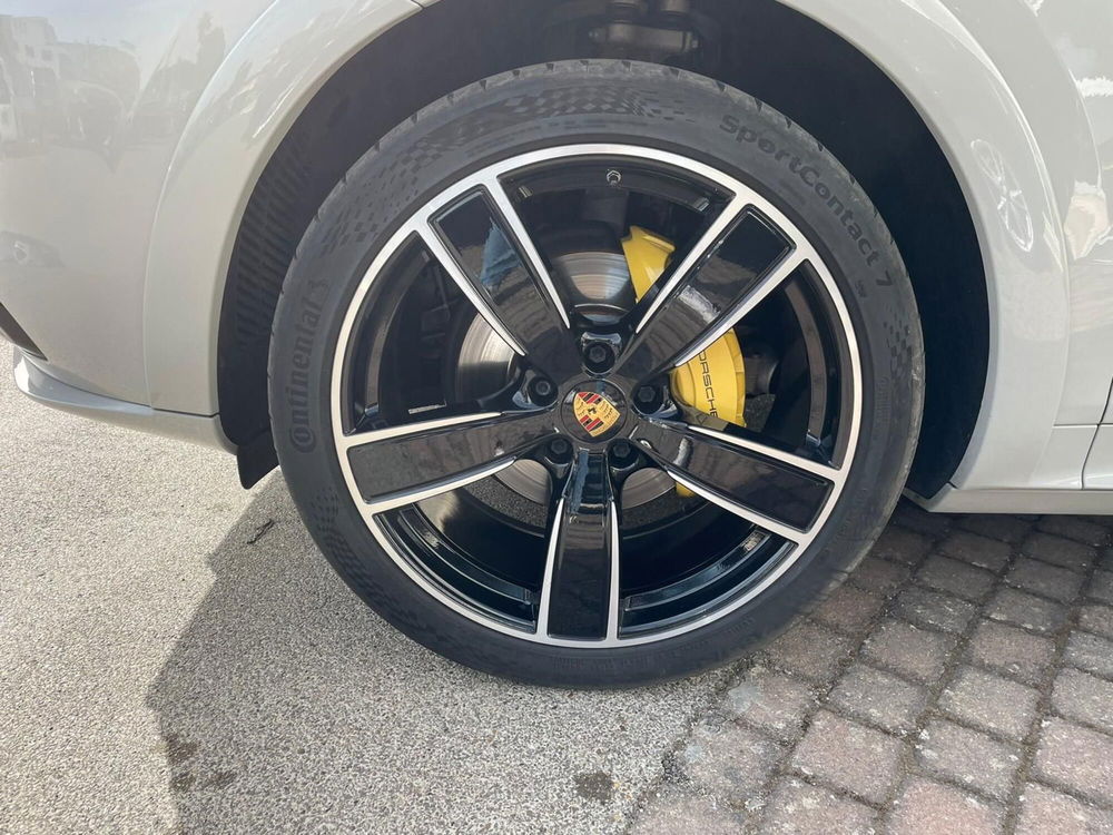 Porsche Cayenne usata a Taranto (10)