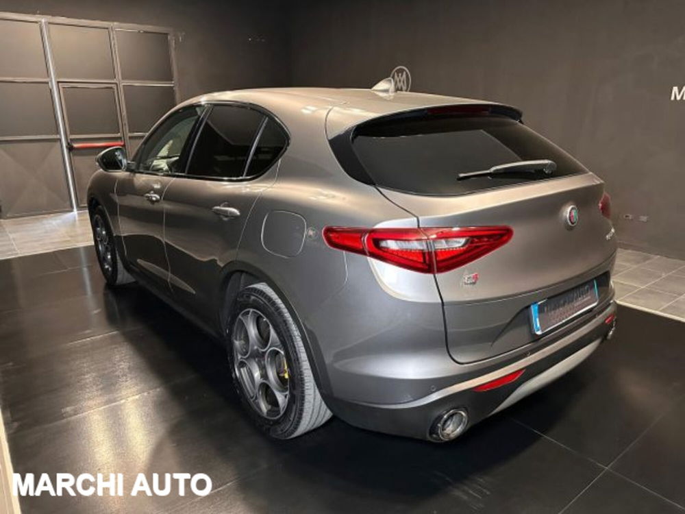 Alfa Romeo Stelvio usata a Perugia (7)