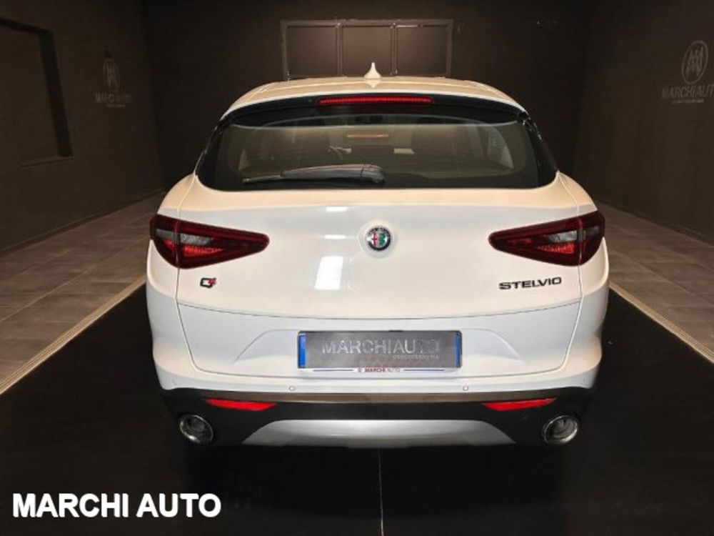 Alfa Romeo Stelvio usata a Perugia (6)