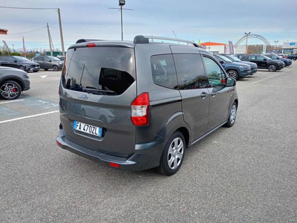 Ford Tourneo Courier usata a Vercelli (4)