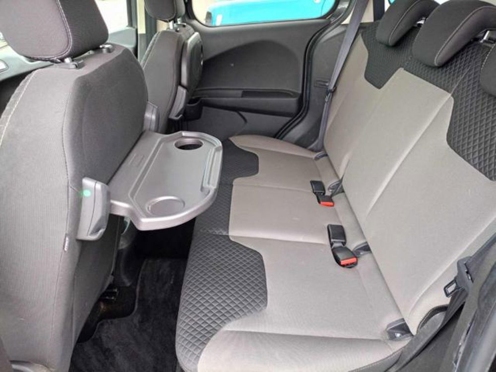 Ford Tourneo Courier usata a Vercelli (5)