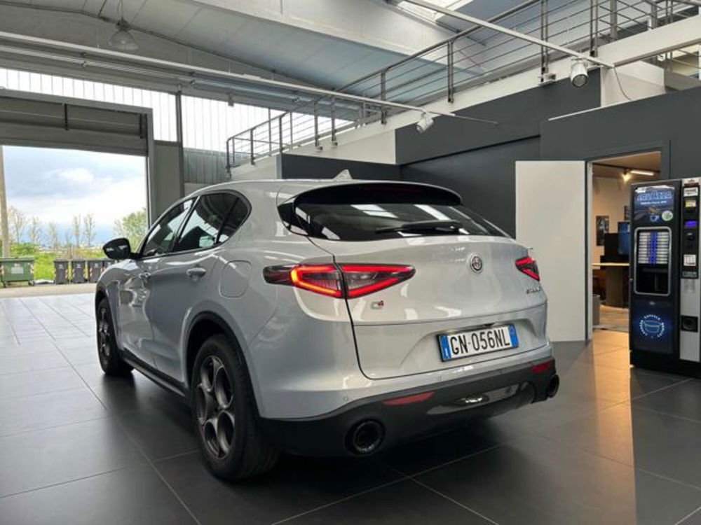 Alfa Romeo Stelvio usata a Vercelli (5)