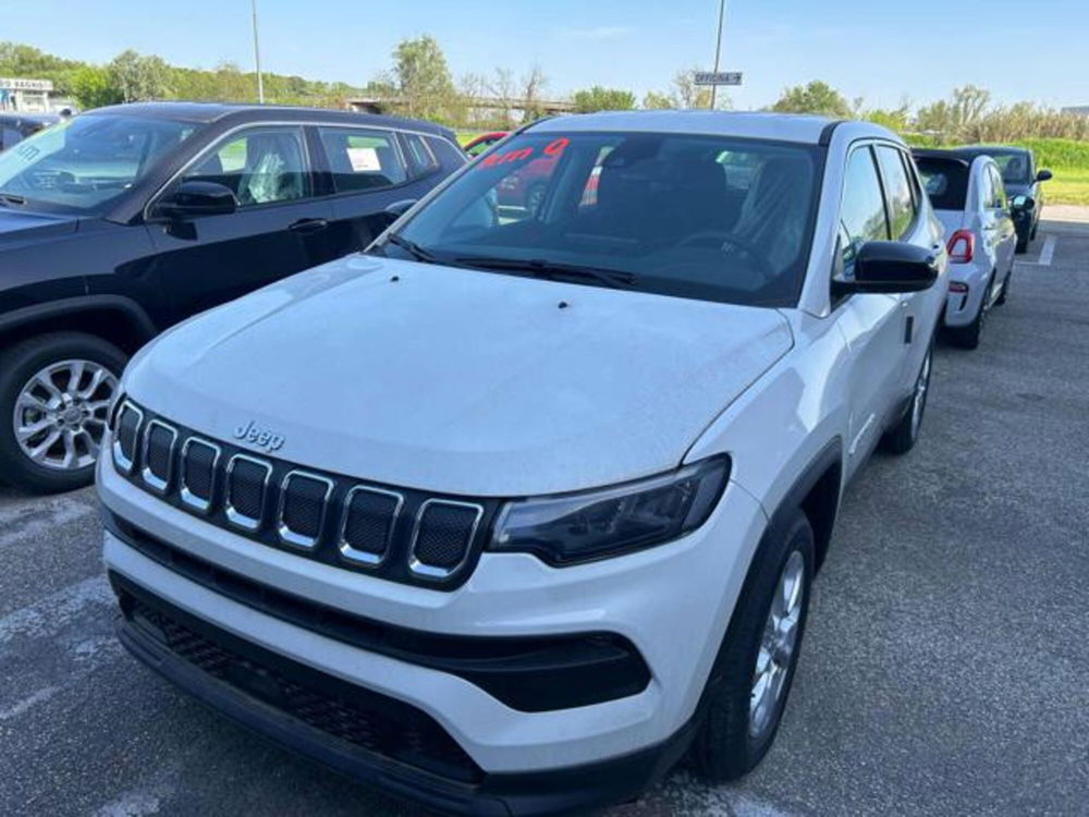 Jeep Compass nuova a Vercelli (13)