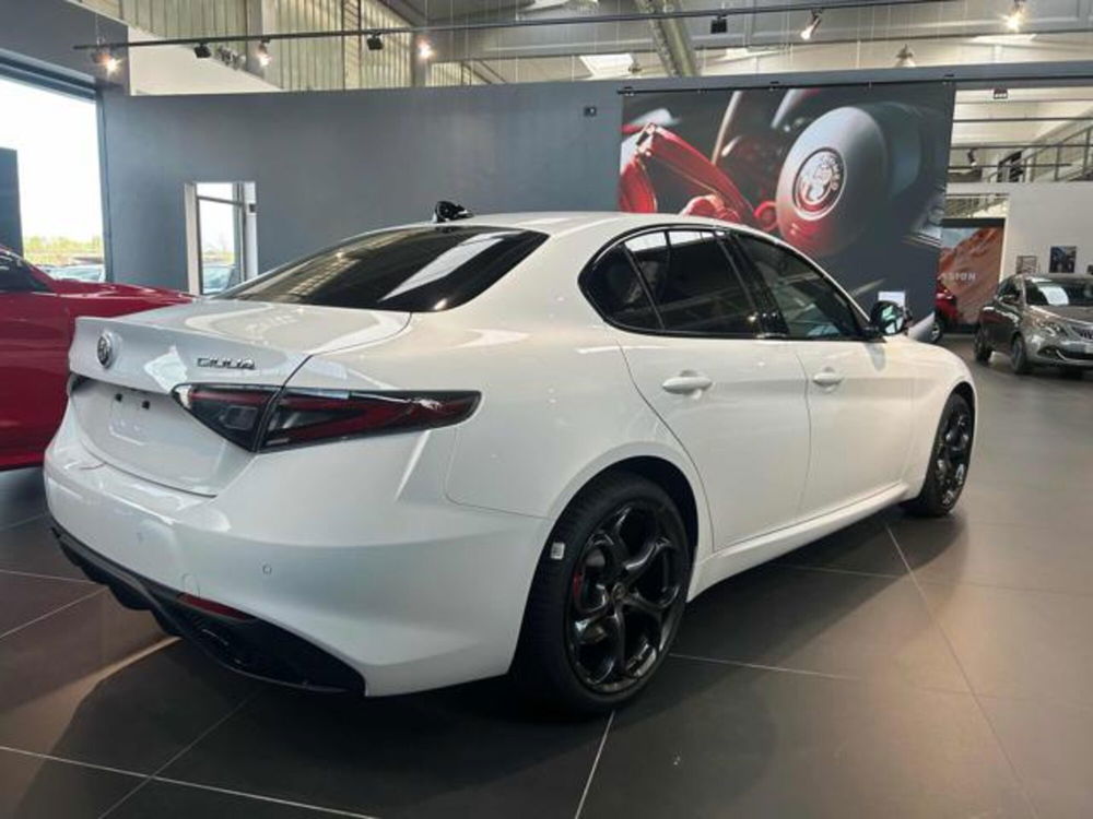 Alfa Romeo Giulia nuova a Vercelli (7)