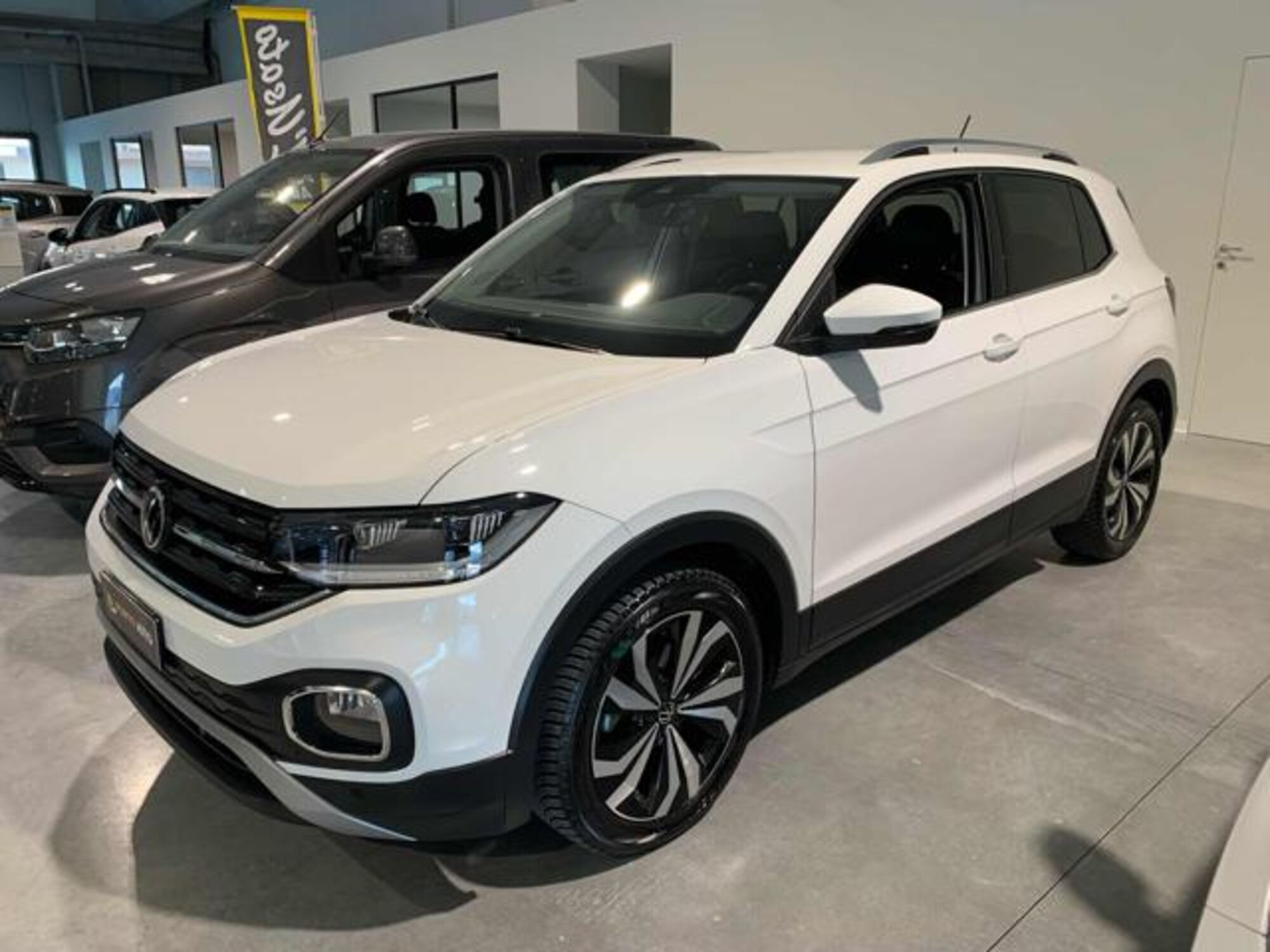 Volkswagen T-Cross 1.0 TSI 110 CV Advanced del 2022 usata a Ancona