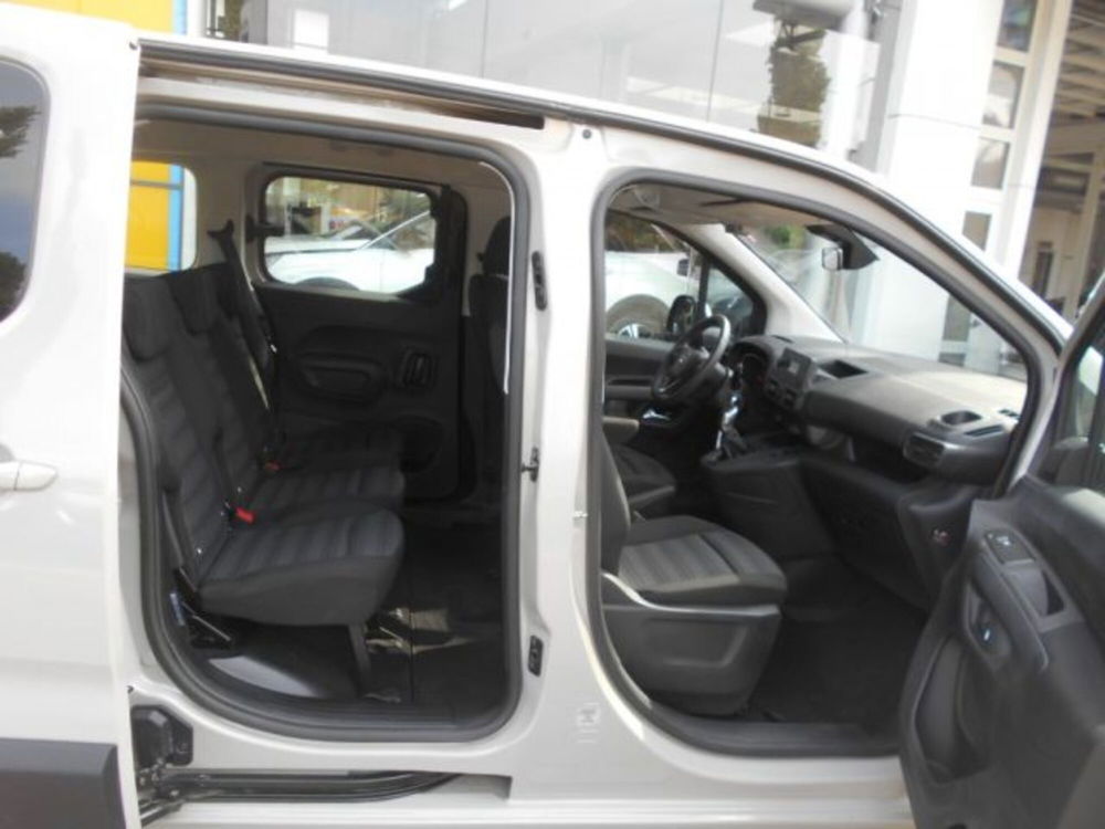 Opel Combo Life usata a Milano (7)