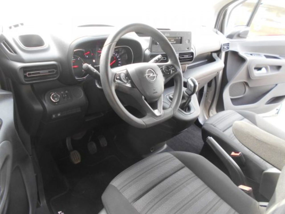 Opel Combo Life usata a Milano (8)