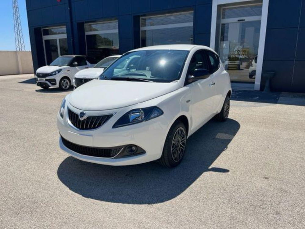 Lancia Ypsilon nuova a Trapani