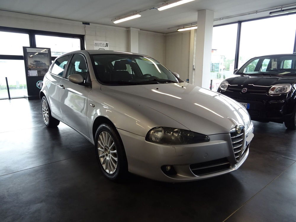 Alfa Romeo 147 usata a Lucca (7)