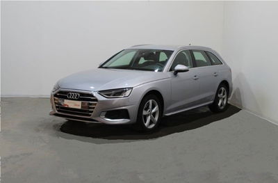 Audi A4 Avant 30 TDI/136 CV S tronic Business Advanced  del 2021 usata a Triggiano