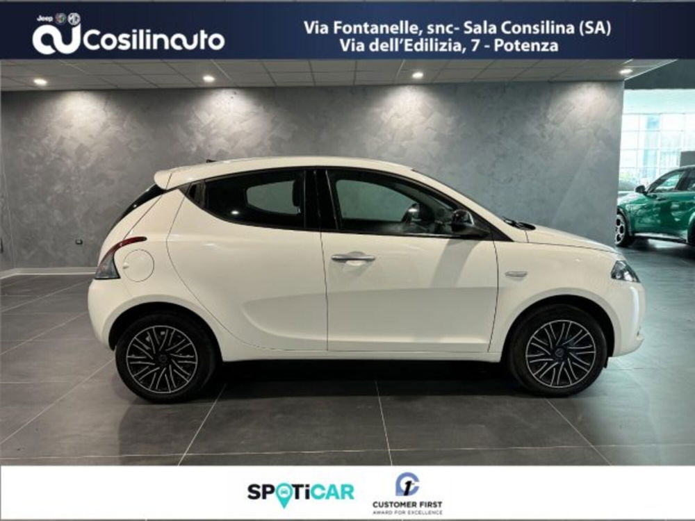 Lancia Ypsilon usata a Salerno (4)