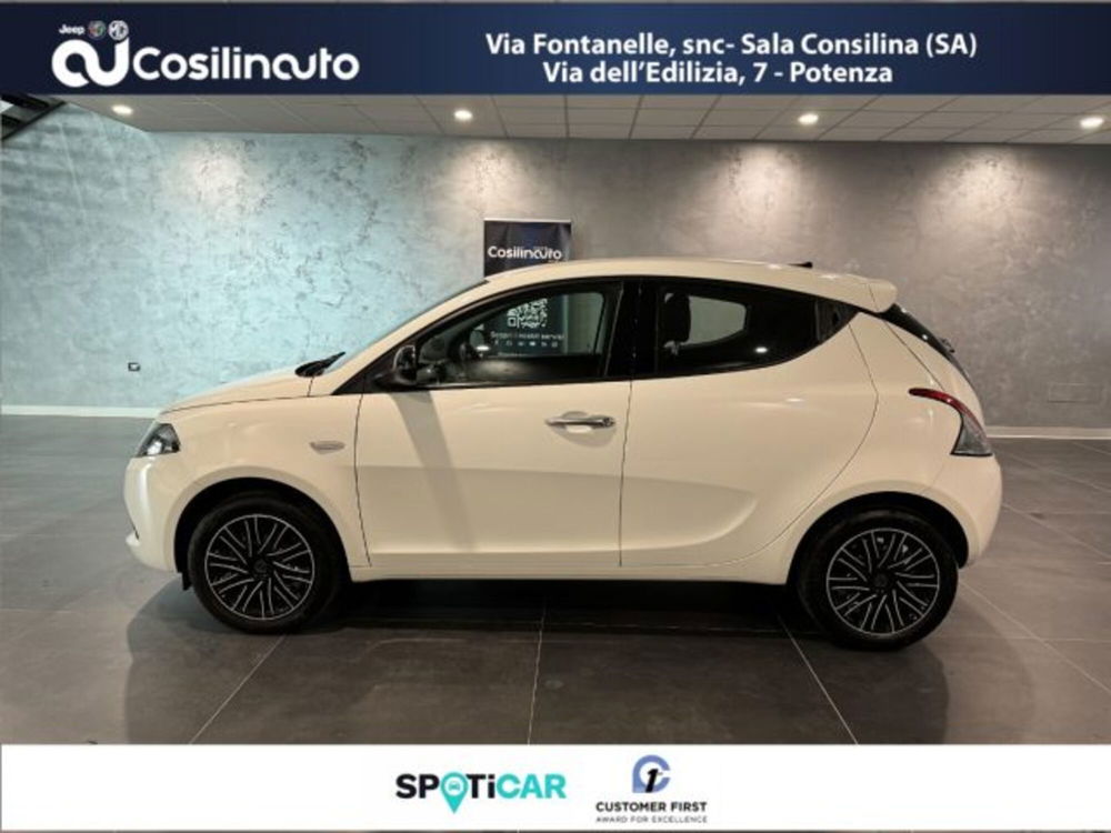 Lancia Ypsilon usata a Salerno (8)