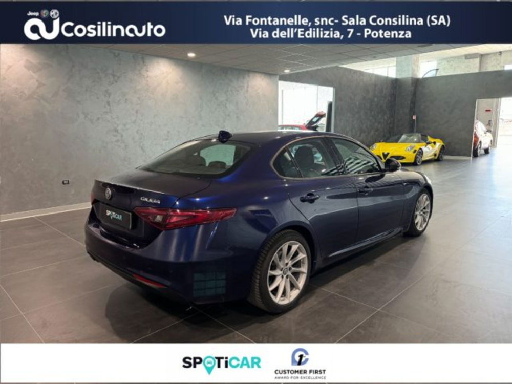 Alfa Romeo Giulia 2.2 Turbodiesel 150 CV AT8 Super  del 2016 usata a Sala Consilina (5)