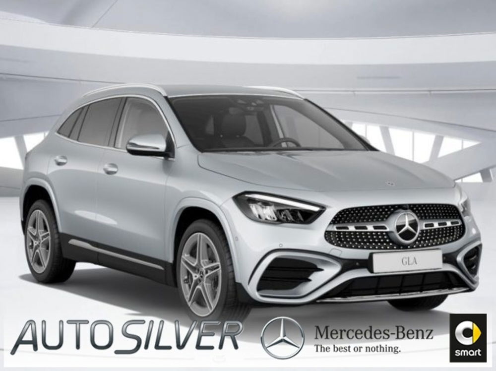 Mercedes-Benz GLA SUV nuova a Verona