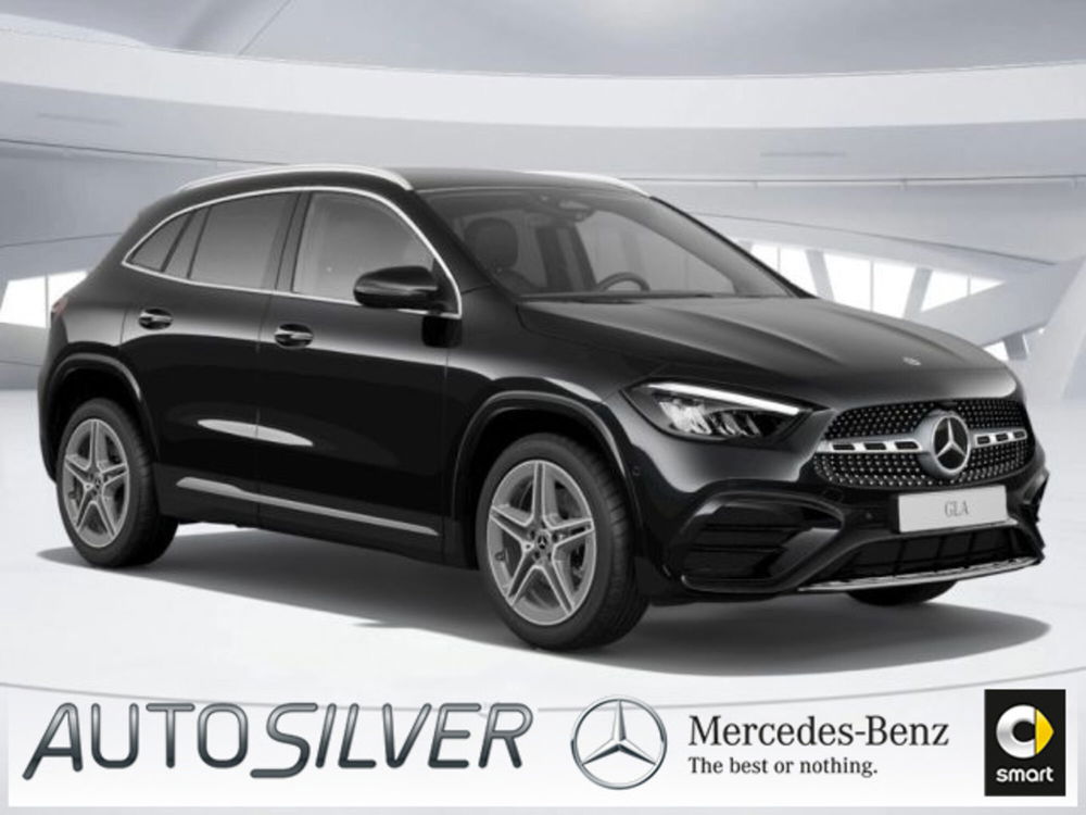 Mercedes-Benz GLA SUV nuova a Verona