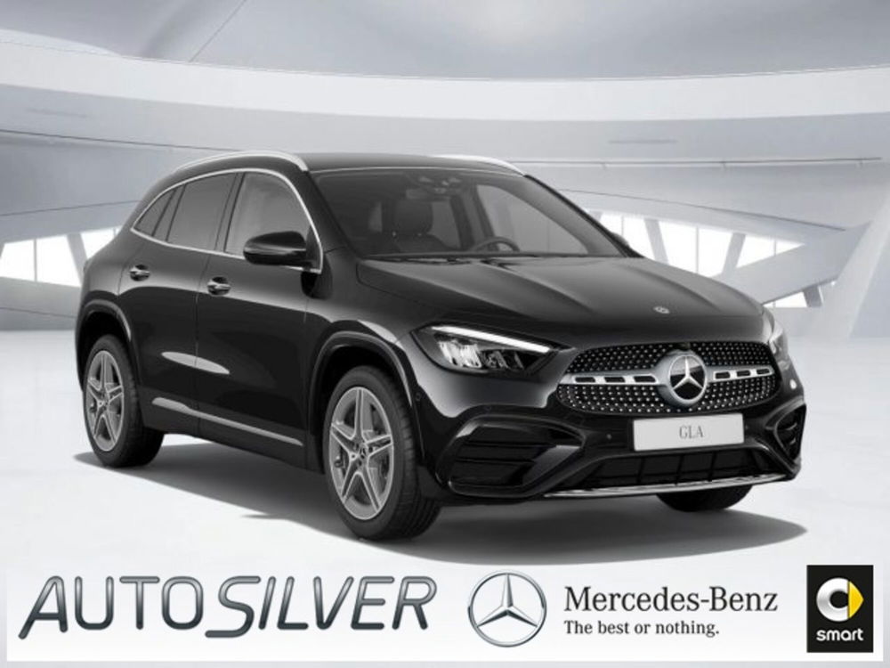 Mercedes-Benz GLA SUV nuova a Verona