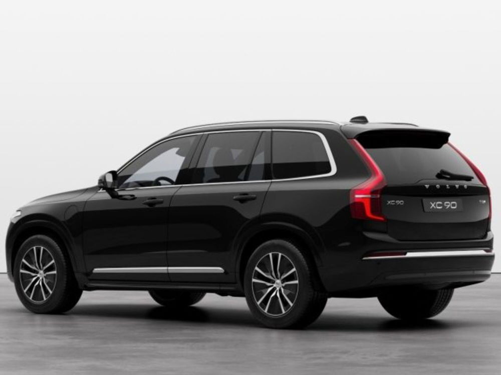 Volvo XC90 nuova a Modena (3)