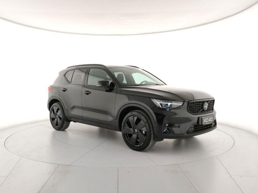 Volvo XC40 nuova a Modena (6)