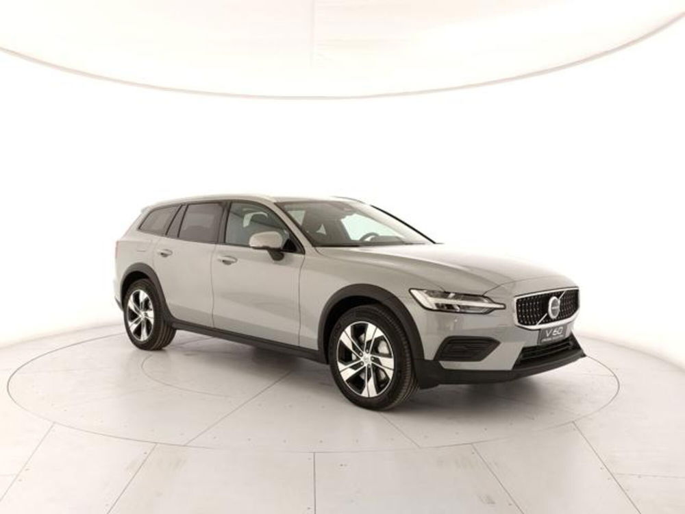 Volvo V60 Cross Country nuova a Modena (6)