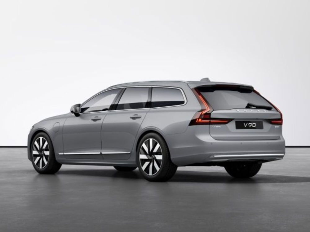 Volvo V90 nuova a Modena (3)