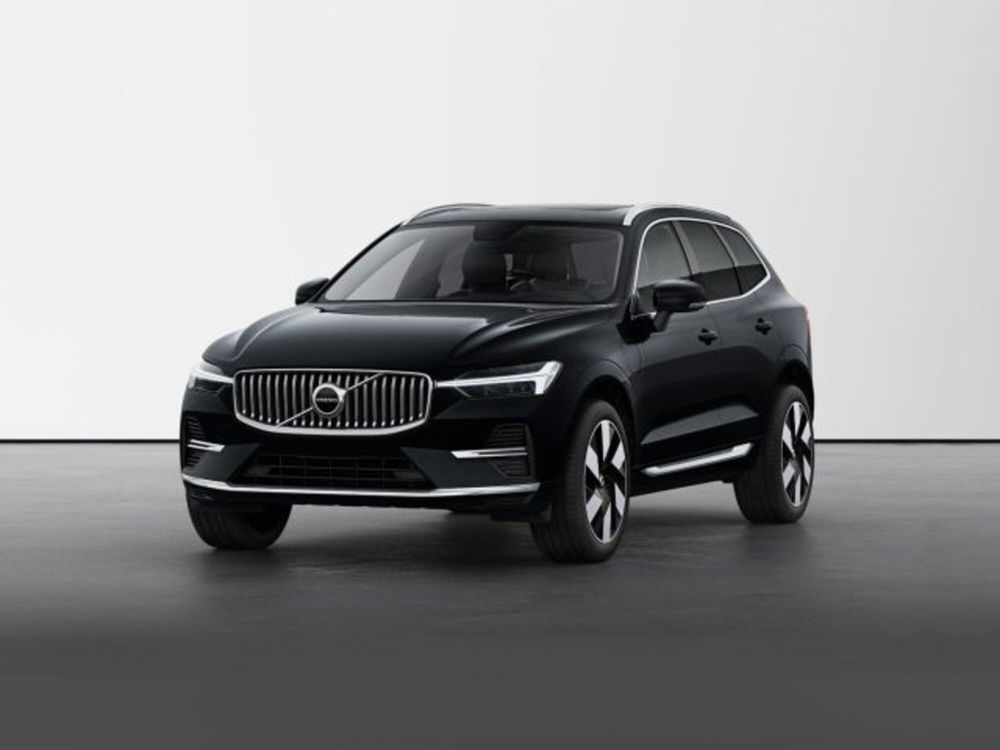 Volvo XC60 nuova a Modena (2)