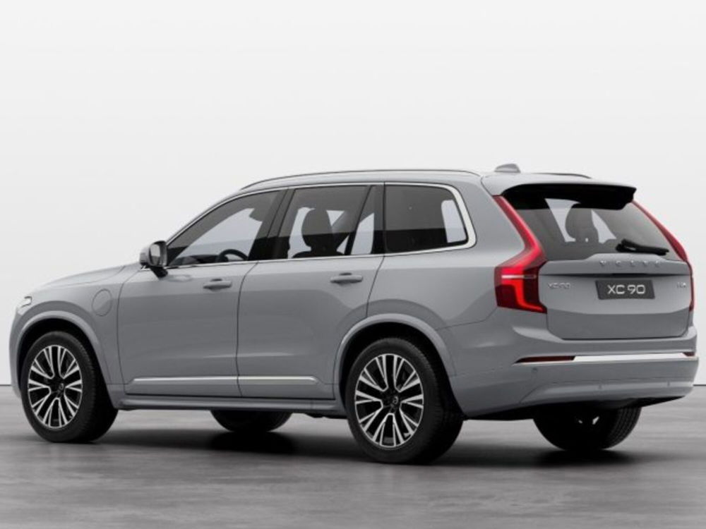Volvo XC90 T8 Recharge AWD Plug-in Hybrid aut. 7p. Ultimate Bright nuova a Modena (3)