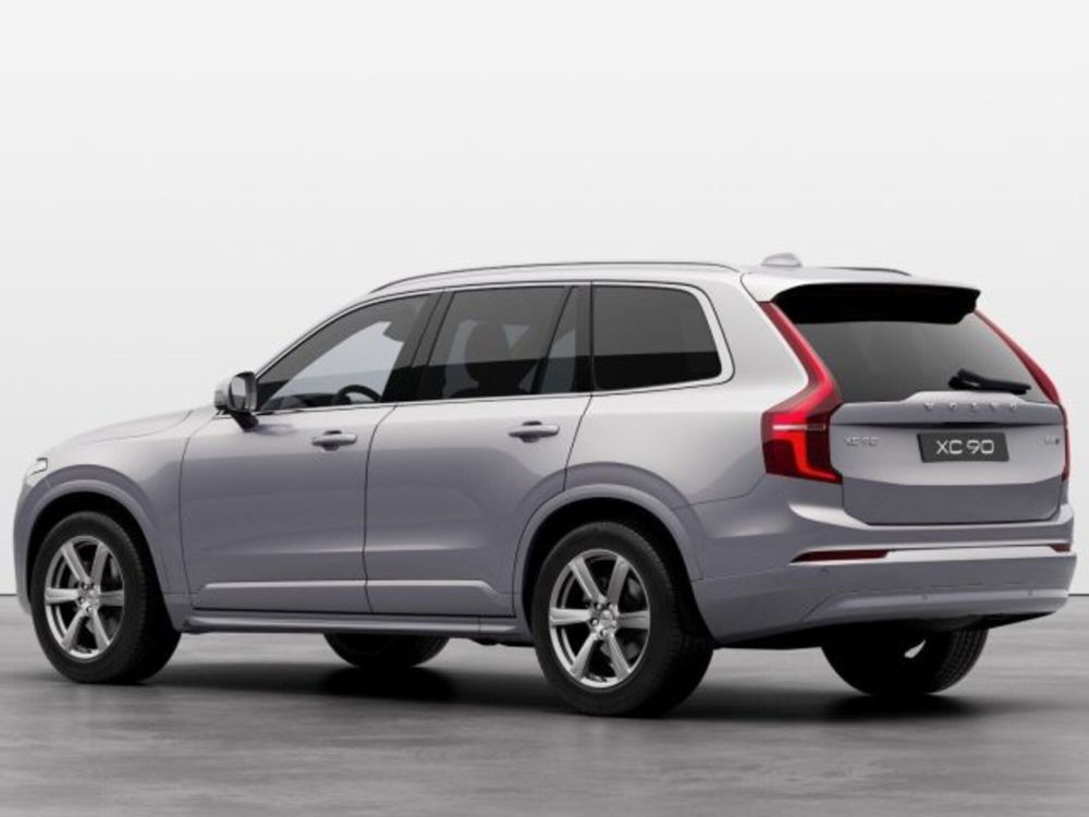 Volvo XC90 nuova a Modena (3)