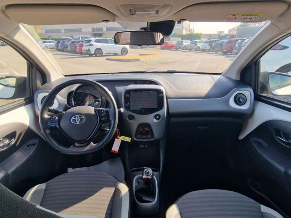 Toyota Aygo usata a Milano (10)