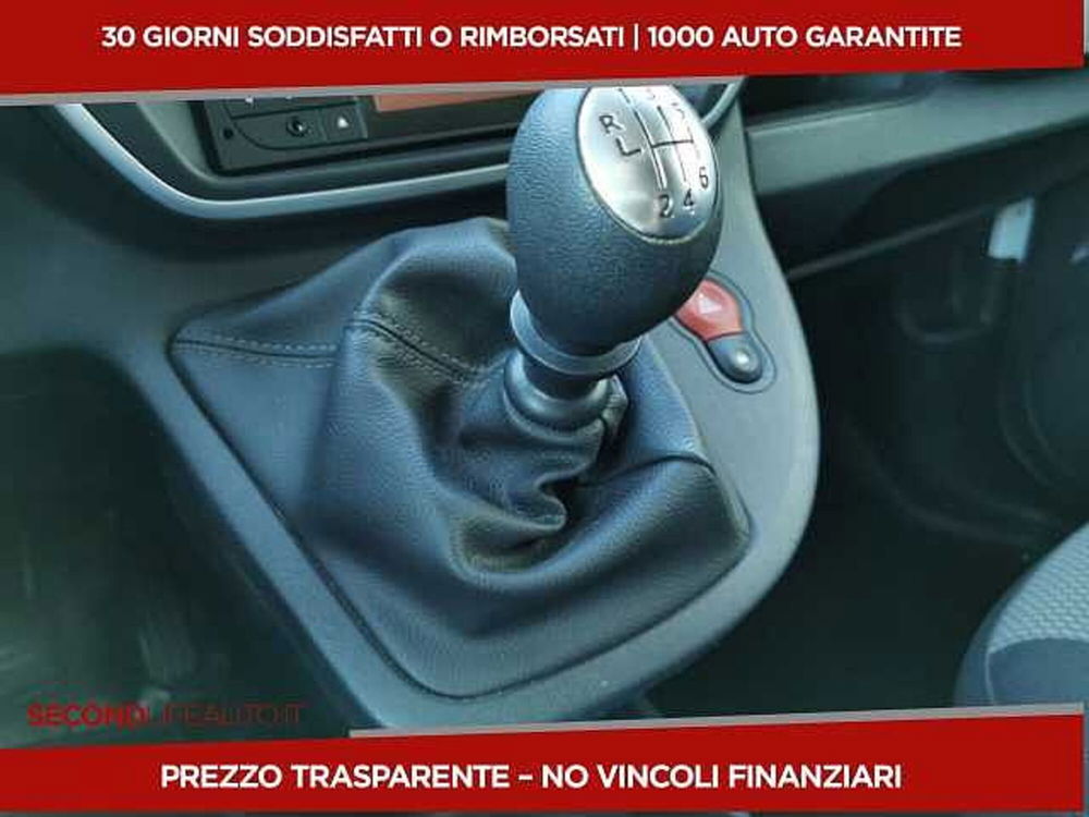 Nissan NV250 usata a Chieti (9)