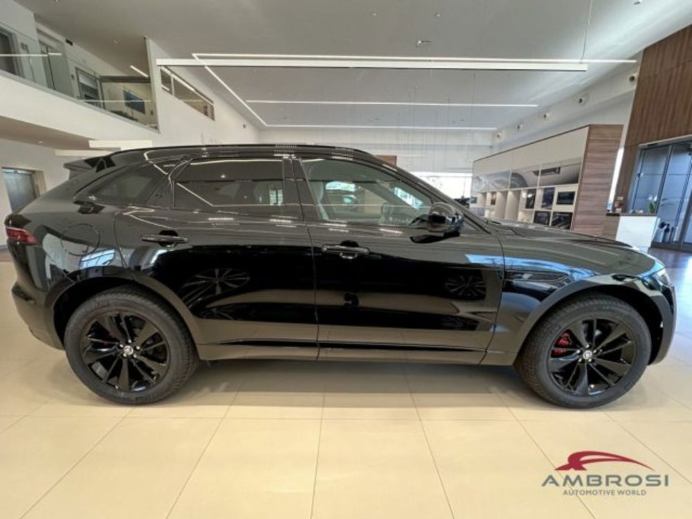 Jaguar F-Pace nuova a Perugia (5)