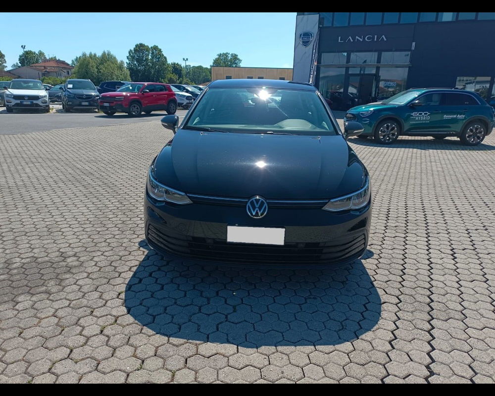 Volkswagen Golf 1.0 TSI EVO Life del 2020 usata a Massarosa (2)