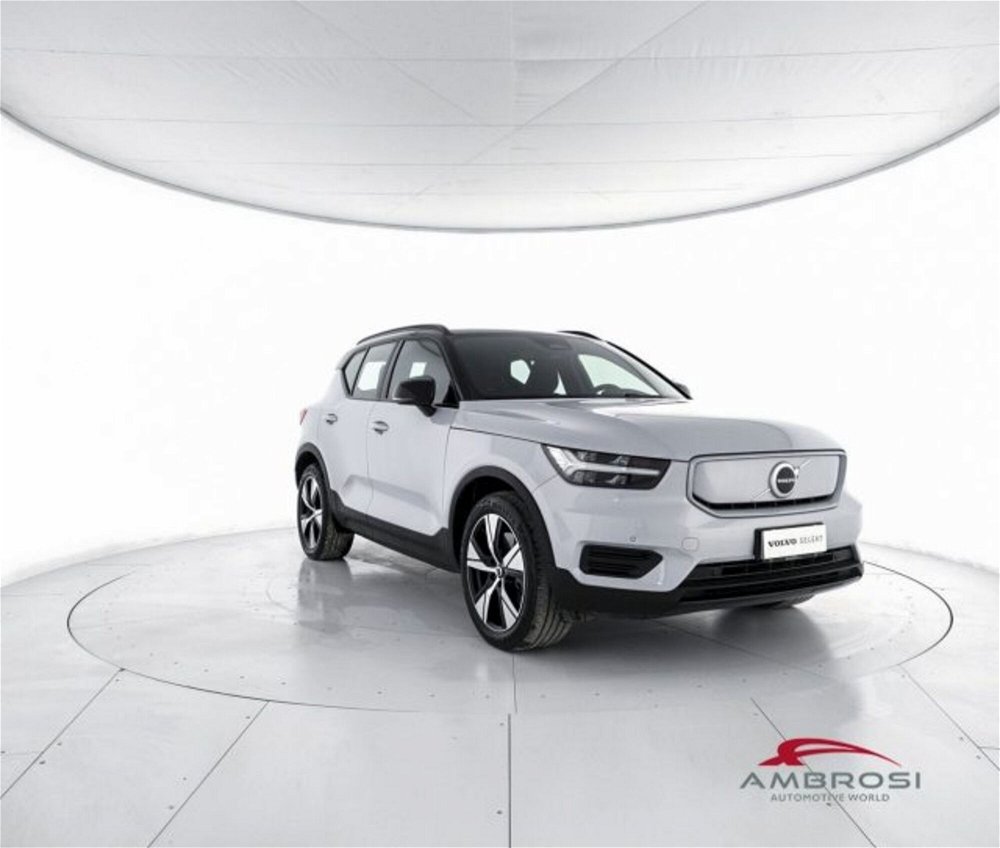Volvo XC40 Recharge Pure Electric Twin Motor AWD Plus  del 2021 usata a Corciano (2)