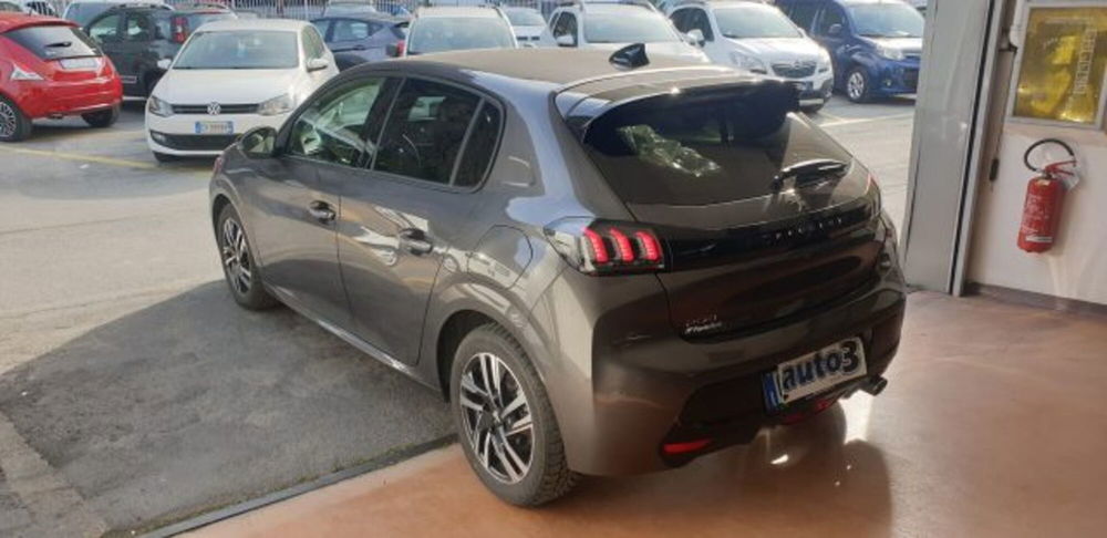 Peugeot 208 usata a Imperia (13)