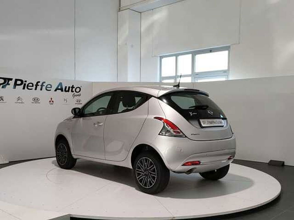 Lancia Ypsilon usata a Teramo (3)