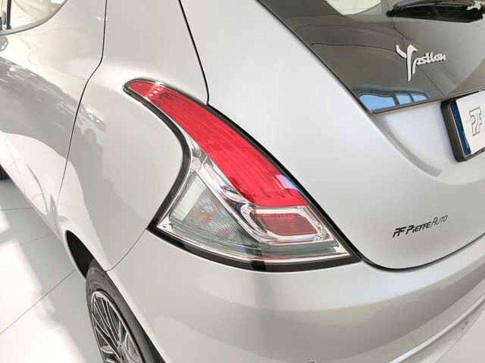 Lancia Ypsilon usata a Teramo (8)