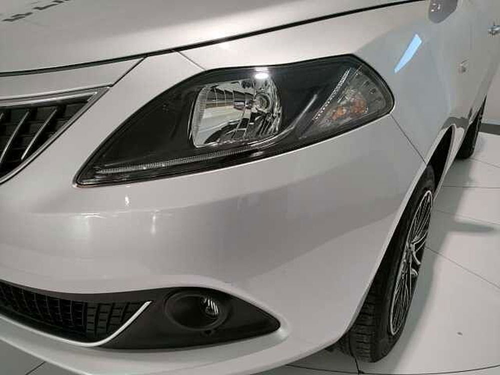 Lancia Ypsilon usata a Teramo (9)