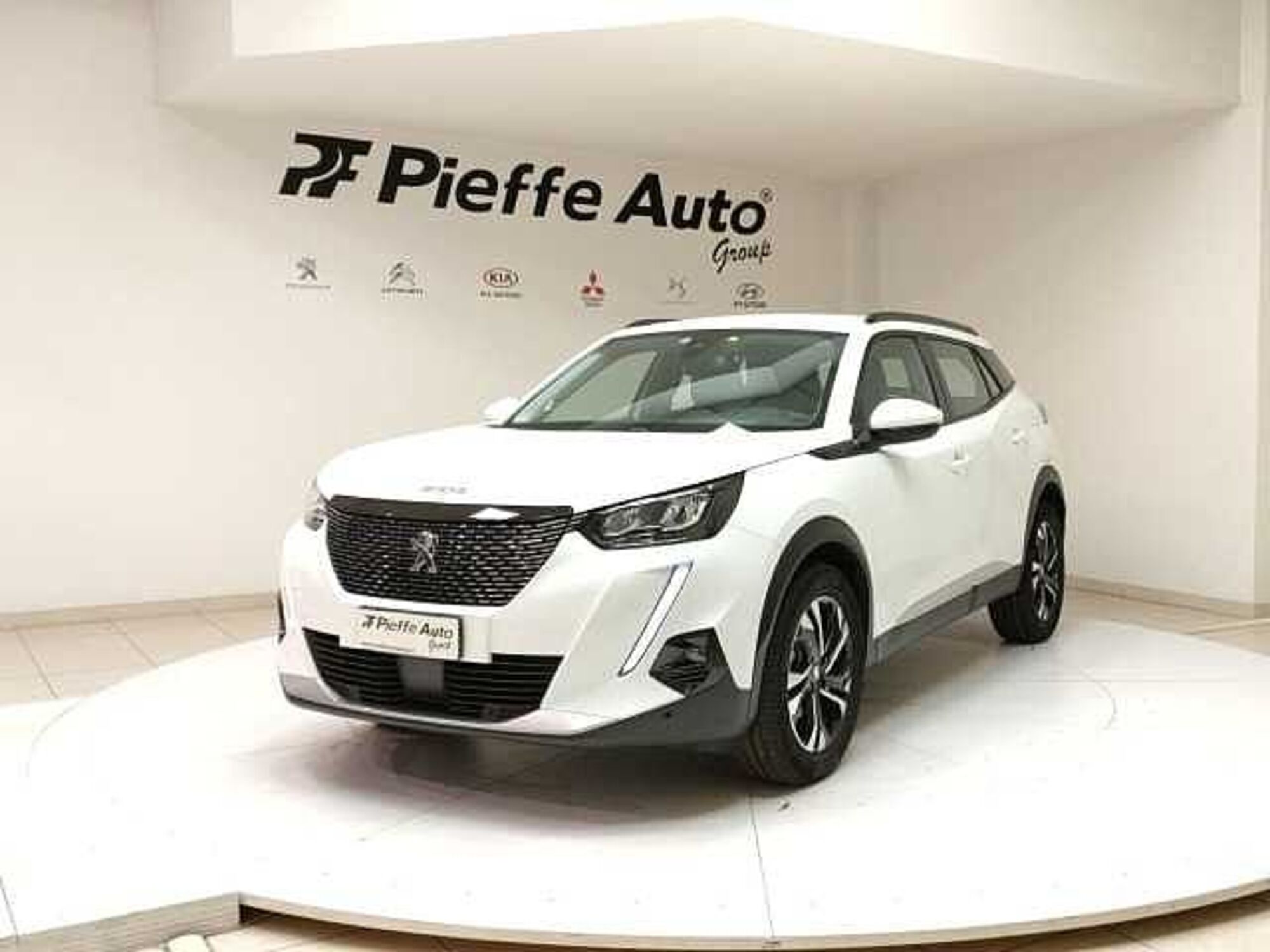 Peugeot 2008 BlueHDi 100 S&amp;S Allure del 2021 usata a Teramo